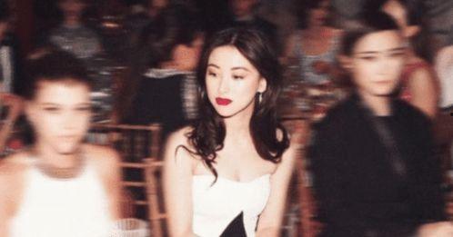 世界爆料女王嘉爷视频播放,视频播放背后的惊人真相 第2张 世界爆料女王嘉爷视频播放,视频播放背后的惊人真相 第2张